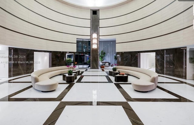 300 S Pointe Dr Unit 501, Miami Beach, FL 33139 - community lobby with a high ceiling