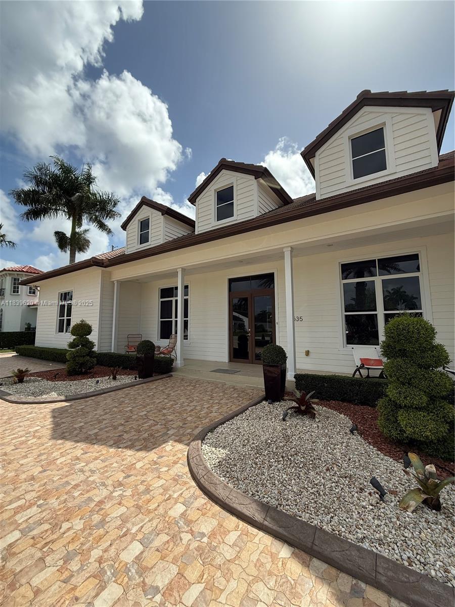 7635 SW 84th Ct, Miami, FL 33143 - view of front of property with covered porch