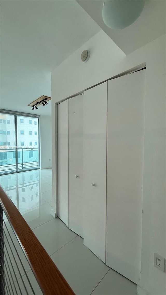 350 S Miami Ave Unit 302, Miami, FL 33130 - view of closet