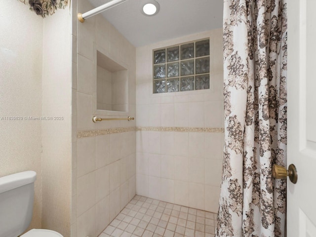 1440 Egret Rd, Homestead, FL 33035 - full bathroom featuring toilet and tiled shower