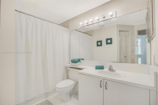 19701 E Country Club Dr Unit 5104, Aventura, FL 33180 - full bath with vanity and tile patterned floors