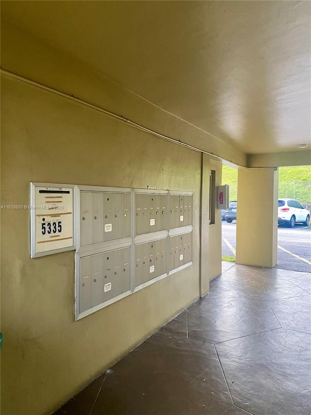 5335 NW 10th Ct Unit 208, Plantation, FL 33313 - surrounding community with mail area
