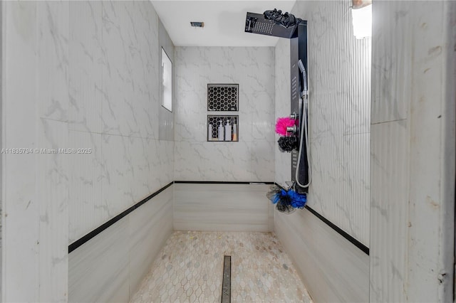 1340 NW 128th St, North Miami, FL 33167 - bathroom featuring tiled shower