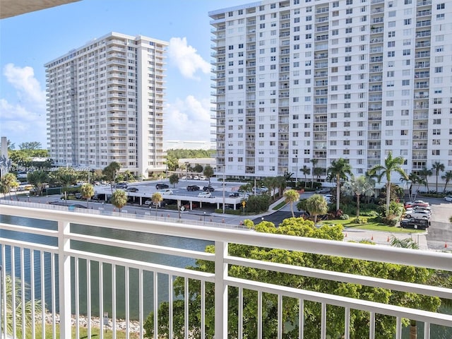 400 Kings Point Dr Unit 523, Sunny Isles Beach, FL 33160 - view of building exterior