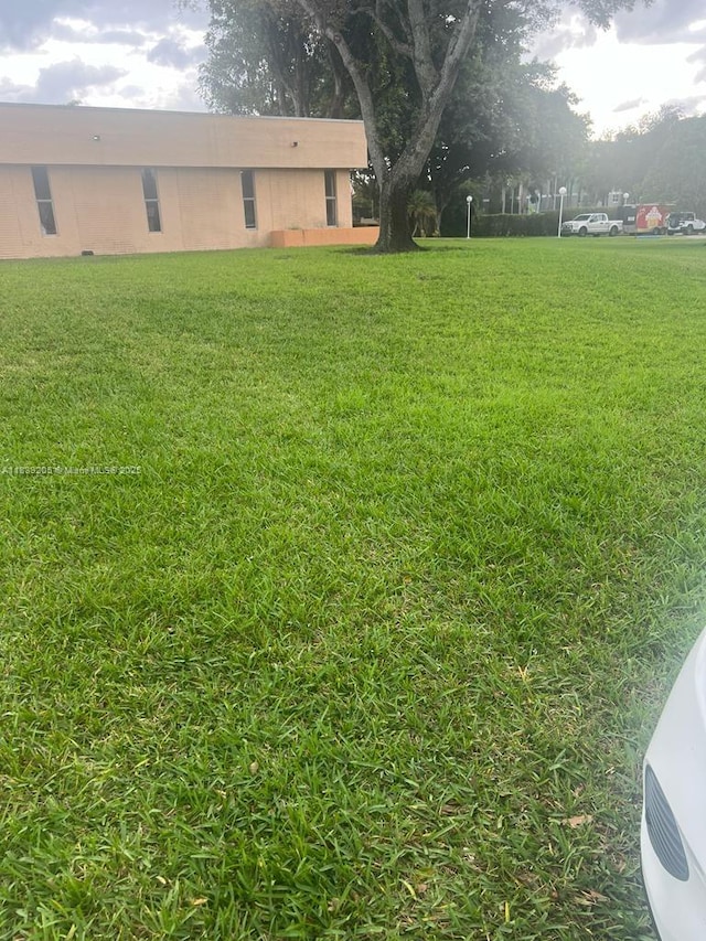 500 Executive Center Dr Unit 2G, West Palm Beach, FL 33401 - photo 8