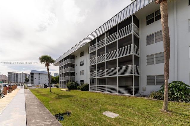 3551 NE 169th St Unit 411, North Miami Beach, FL 33160 - view of apartment building / complex