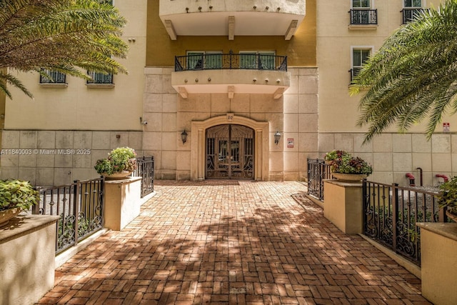 20 Calabria Ave Unit 505, Coral Gables, FL 33134 - patio / terrace with french doors