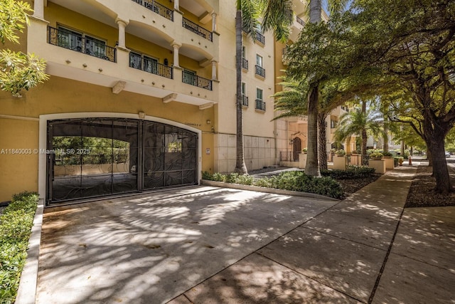 20 Calabria Ave Unit 505, Coral Gables, FL 33134 - view of gate