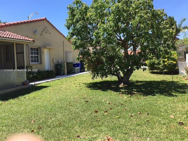 1739 SW 12th Ave, Miami, FL 33129 - view of green lawn