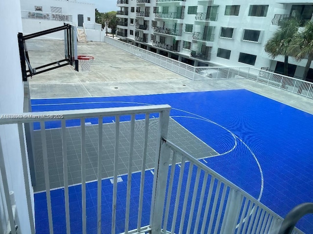 5401 Collins Ave Unit 514, Miami Beach, FL 33140 - view of sport court