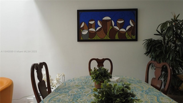 324 Poinciana Dr Unit 906, Sunny Isles Beach, FL 33160 - view of dining space