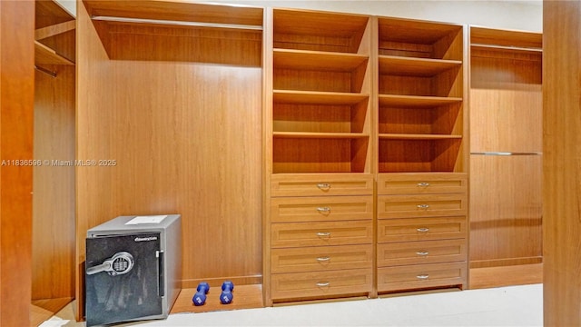 20201 E Country Club Dr Unit 1202, Aventura, FL 33180 - view of spacious closet