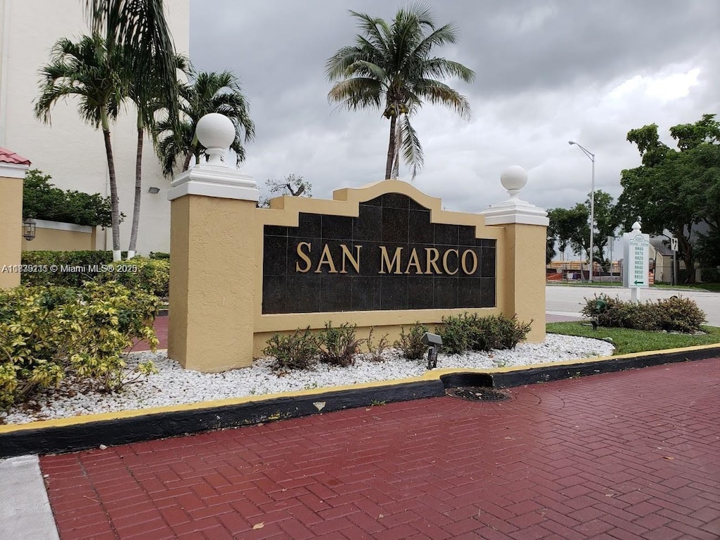 8840 Fontainebleau Blvd Unit 402, Miami, FL 33172 - photo 1