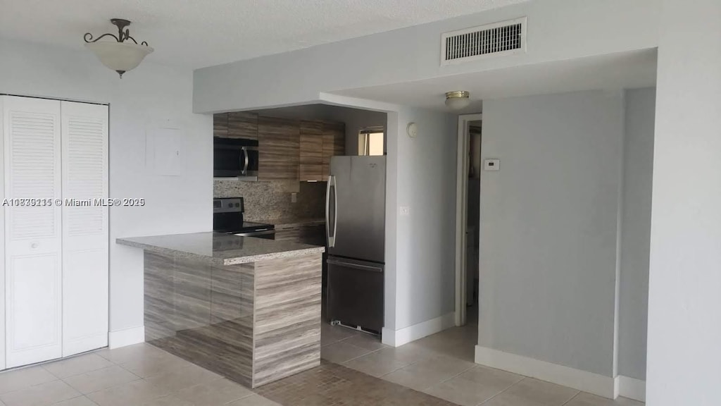 8840 Fontainebleau Blvd Unit 402, Miami, FL 33172 - photo 2