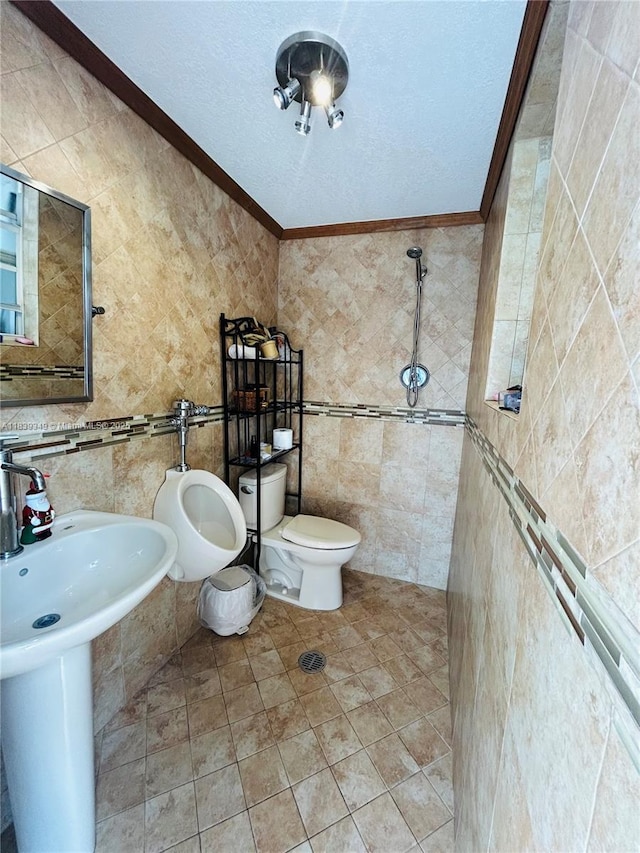 180 E 46th St, Hialeah, FL 33013 - bathroom featuring tile walls, crown molding, and tile patterned floors