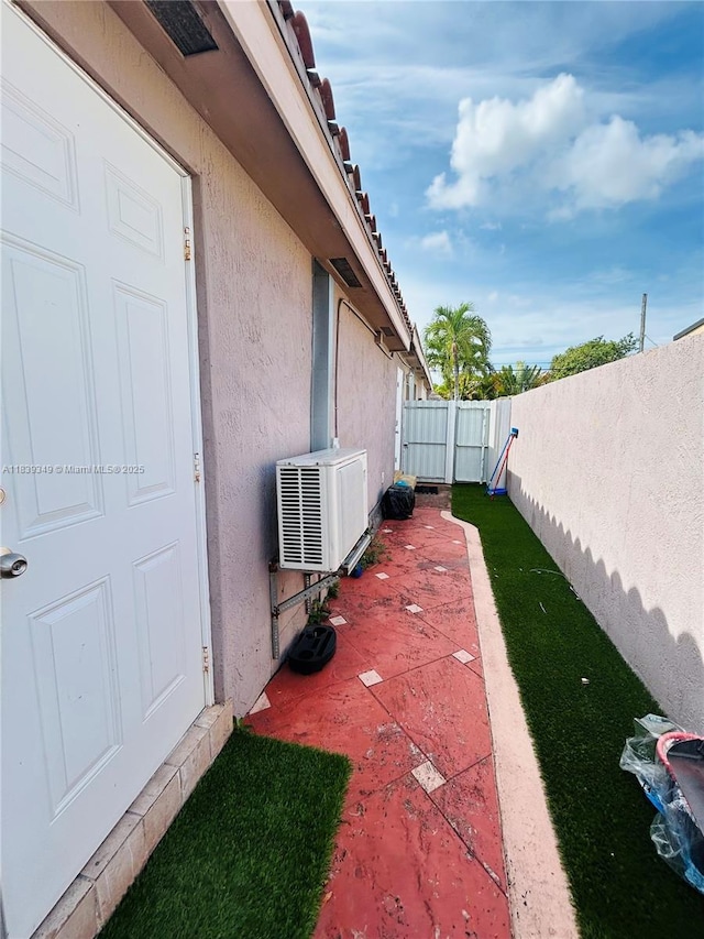 180 E 46th St, Hialeah, FL 33013 - view of fenced backyard