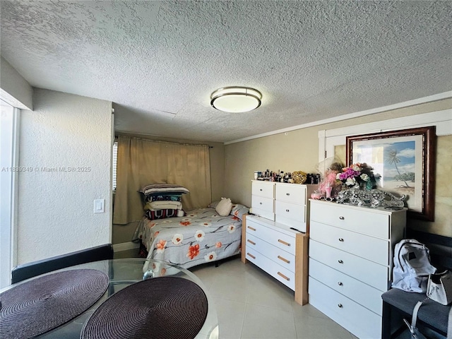 180 E 46th St, Hialeah, FL 33013 - bedroom with a textured ceiling