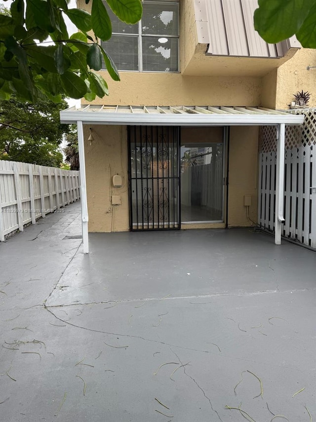3860 W 11th Ln, Hialeah, FL 33012 - view of patio / terrace