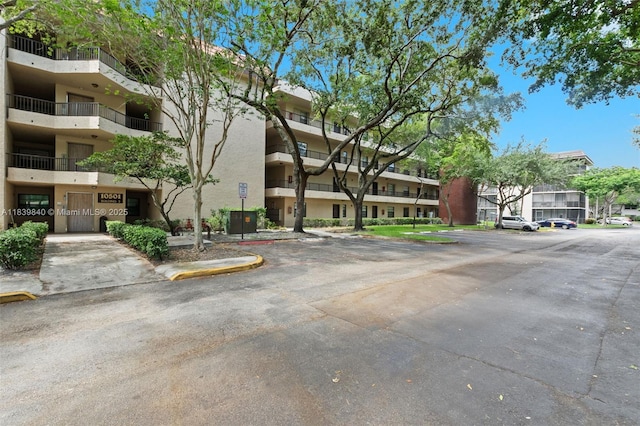 10501 W Broward Blvd Unit 407, Plantation, FL 33324 - photo 1