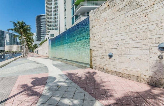 335 S Biscayne Blvd Unit 3410, Miami, FL 33131 - view of property's community with a view of city