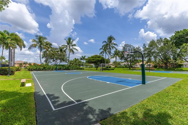 649 Willow Bend Rd, Weston, FL 33327 - view of sport court with a yard and community basketball court