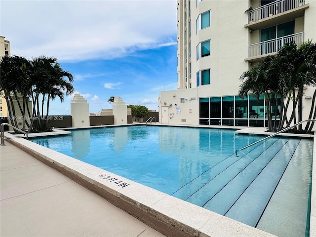 9066 SW 73rd Ct Unit 1409, Miami, FL 33156 - view of community pool