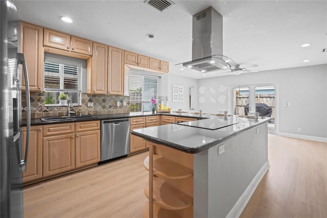 614 NE 10th Ave, Fort Lauderdale, FL 33304 - photo 20