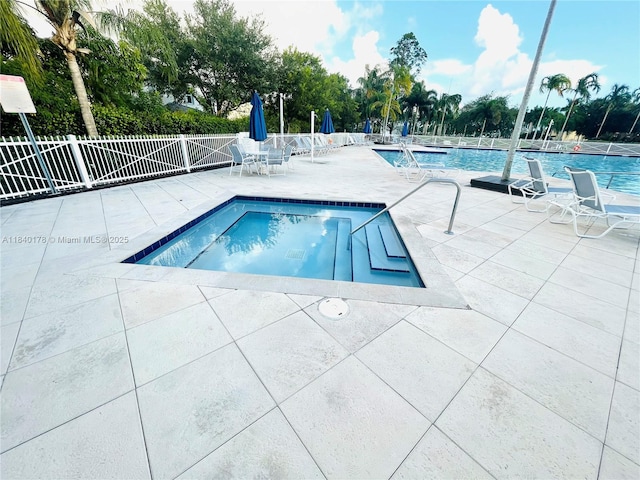 2502 NE 1st St, Homestead, FL 33033 - photo 6