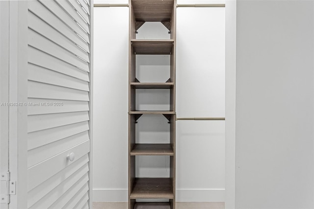 1271 NW 38th St, Miami, FL 33142 - view of closet