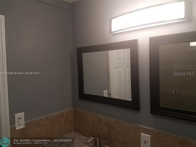 1610 S 22nd Ave, Hollywood, FL 33020 - view of bathroom