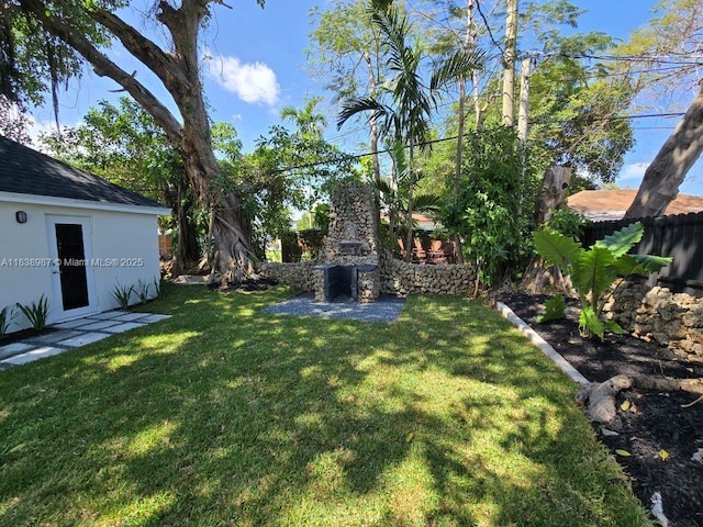 1923 NW 48th St, Miami, FL 33142 - view of yard