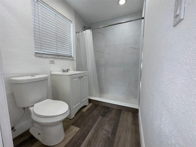 433 SW 28th Ave, Fort Lauderdale, FL 33312 - full bath featuring wood finished floors, a shower with curtain, and vanity