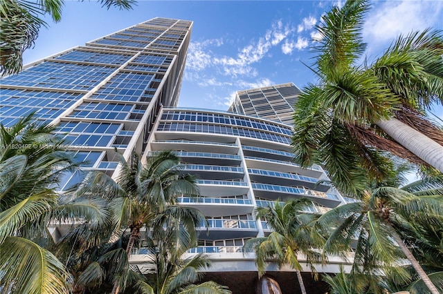 465 Brickell Ave Unit 417, Miami, FL 33131 - view of apartment building / complex