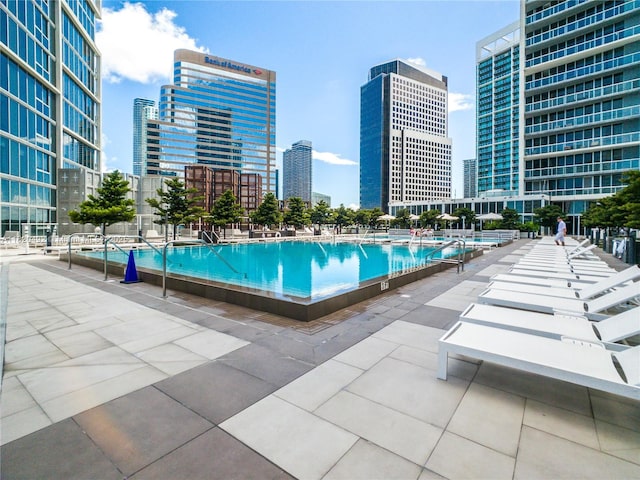465 Brickell Ave Unit 417, Miami, FL 33131 - community pool with a view of skyline