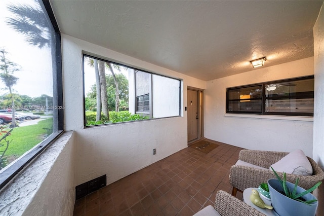 7625 NW 79th Ave Unit 101, Tamarac, FL 33321 - view of sunroom / solarium