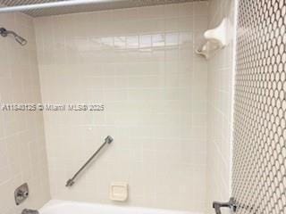 4760 W Lucerne Lakes Blvd W Unit 108, Lake Worth, FL 33467 - bathroom with shower / bath combination