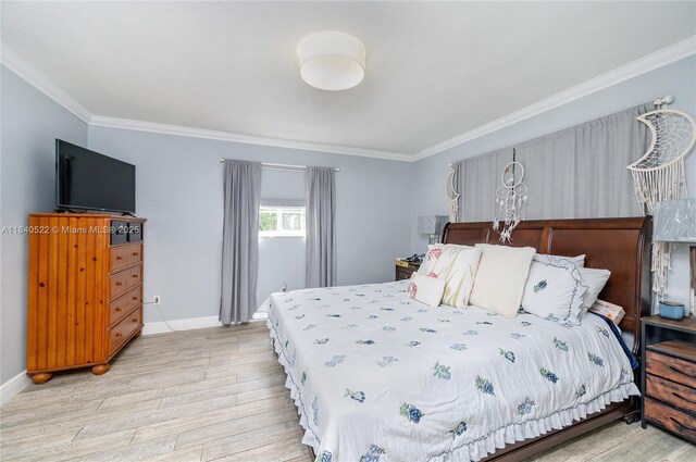 9370 SW 61st St, Miami, FL 33173 - bedroom featuring light wood-style floors and ornamental molding