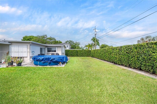 9370 SW 61st St, Miami, FL 33173 - view of green lawn
