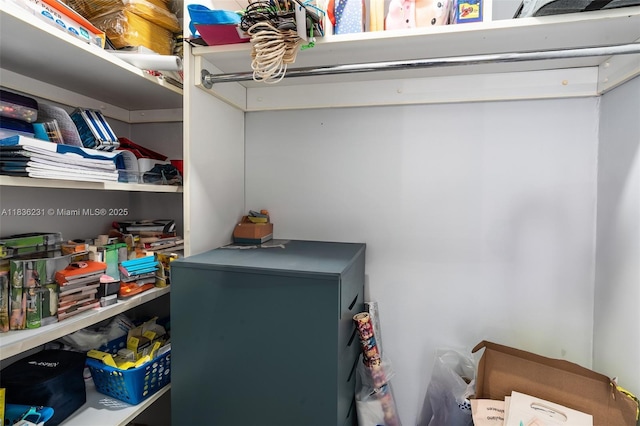 1000 NE 204th Ln Unit D, Miami, FL 33179 - view of storage room