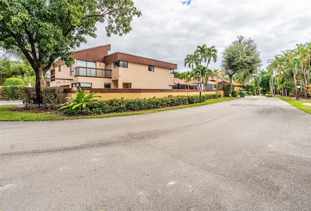 1000 NE 204th Ln Unit D, Miami, FL 33179 - view of asphalt street