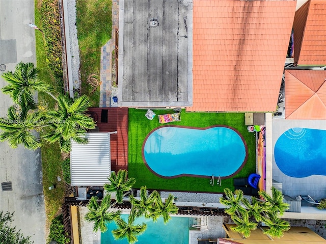 1000 NE 204th Ln Unit D, Miami, FL 33179 - bird's eye view of a pool
