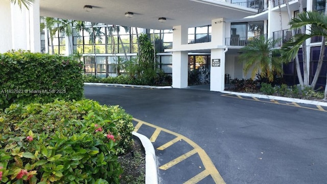 800 Parkview Dr Unit 226, Hallandale Beach, FL 33009 - photo 1