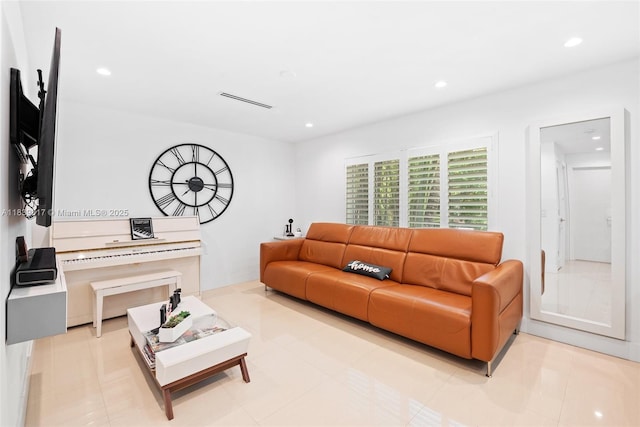 2511 Tequesta Ln, Coconut Grove, FL 33133 - living area with recessed lighting
