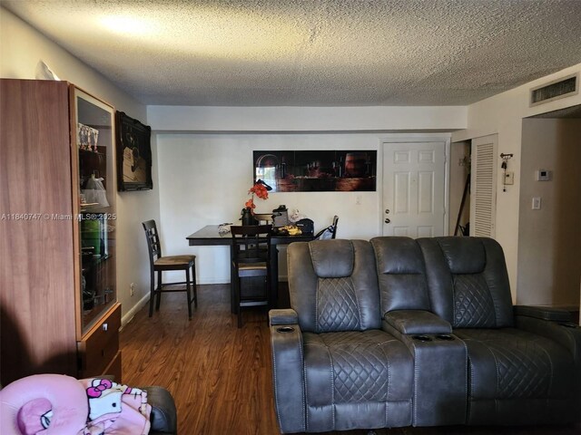 18101 NW 68th Ave Unit D101, Hialeah, FL 33015 - photo 7