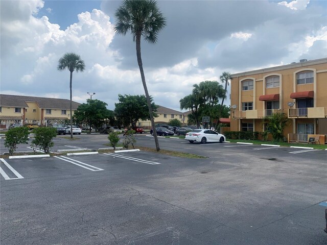 18101 NW 68th Ave Unit D101, Hialeah, FL 33015 - photo 27
