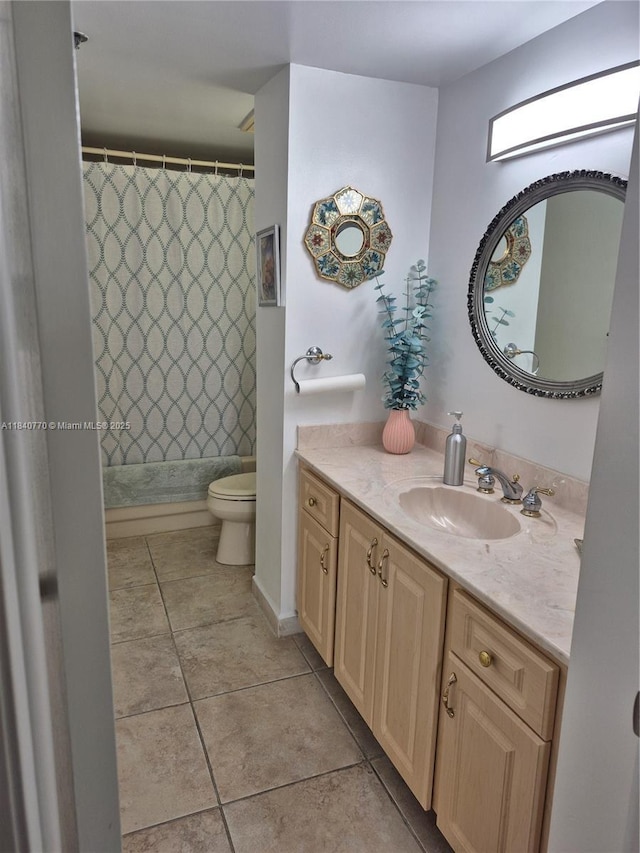 4001 Hillcrest Dr Unit 705, Hollywood, FL 33021 - bathroom featuring vanity, tile patterned flooring, and curtained shower