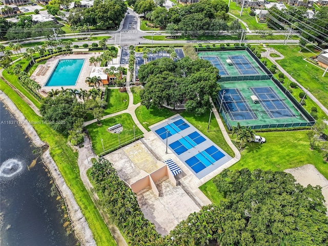 135 Heritage Way, West Palm Beach, FL 33407 - bird's eye view of a pool area and a nearby body of water