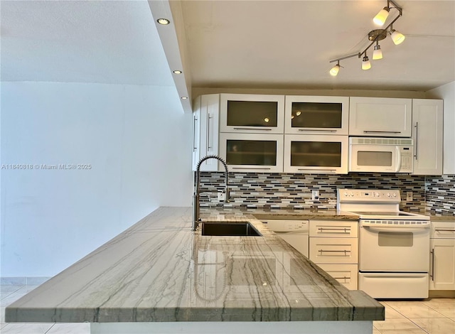 427 Golden Isles Dr Unit 14F, Hallandale Beach, FL 33009 - photo 3