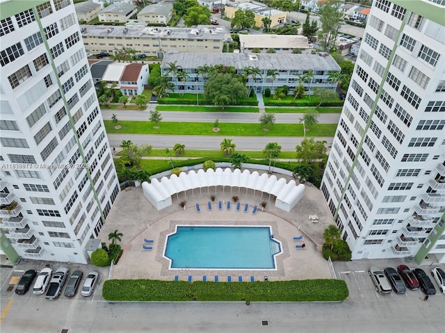 2100 W Sans Souci Blvd Unit E1, North Miami, FL 33181 - bird's eye view of a pool area