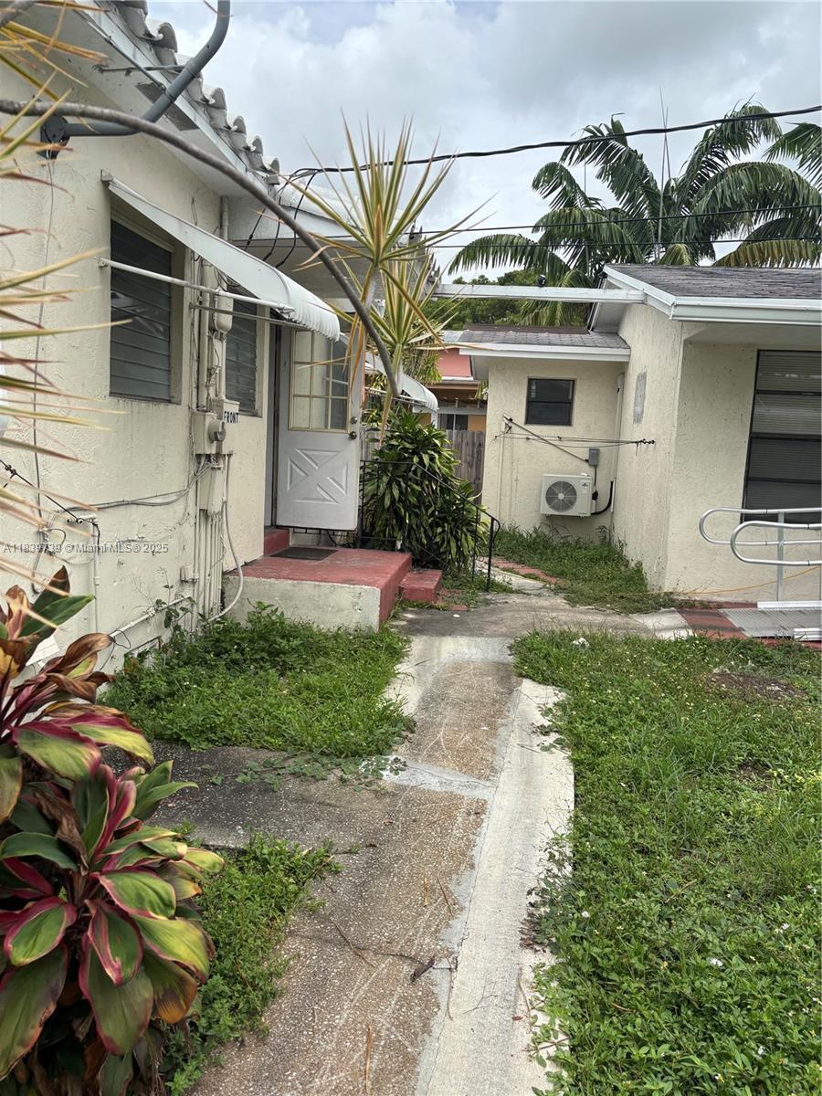 1841 Taft St, Hollywood, FL 33020 - photo 2